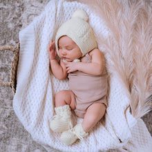 Load image into Gallery viewer, White | Diamond Knit Baby Blanket
