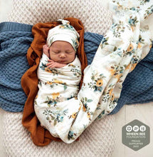 Load image into Gallery viewer, Garden Bee Organic Muslin Wrap
