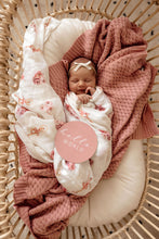 Load image into Gallery viewer, Diamond Knit Baby Blanket - Rosa

